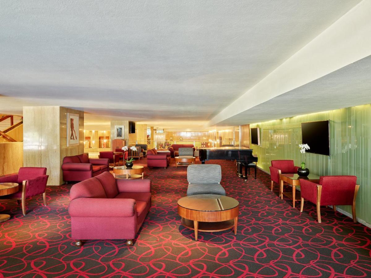 Fiesta Americana Reforma Mexico City Exterior photo The lounge at the airport