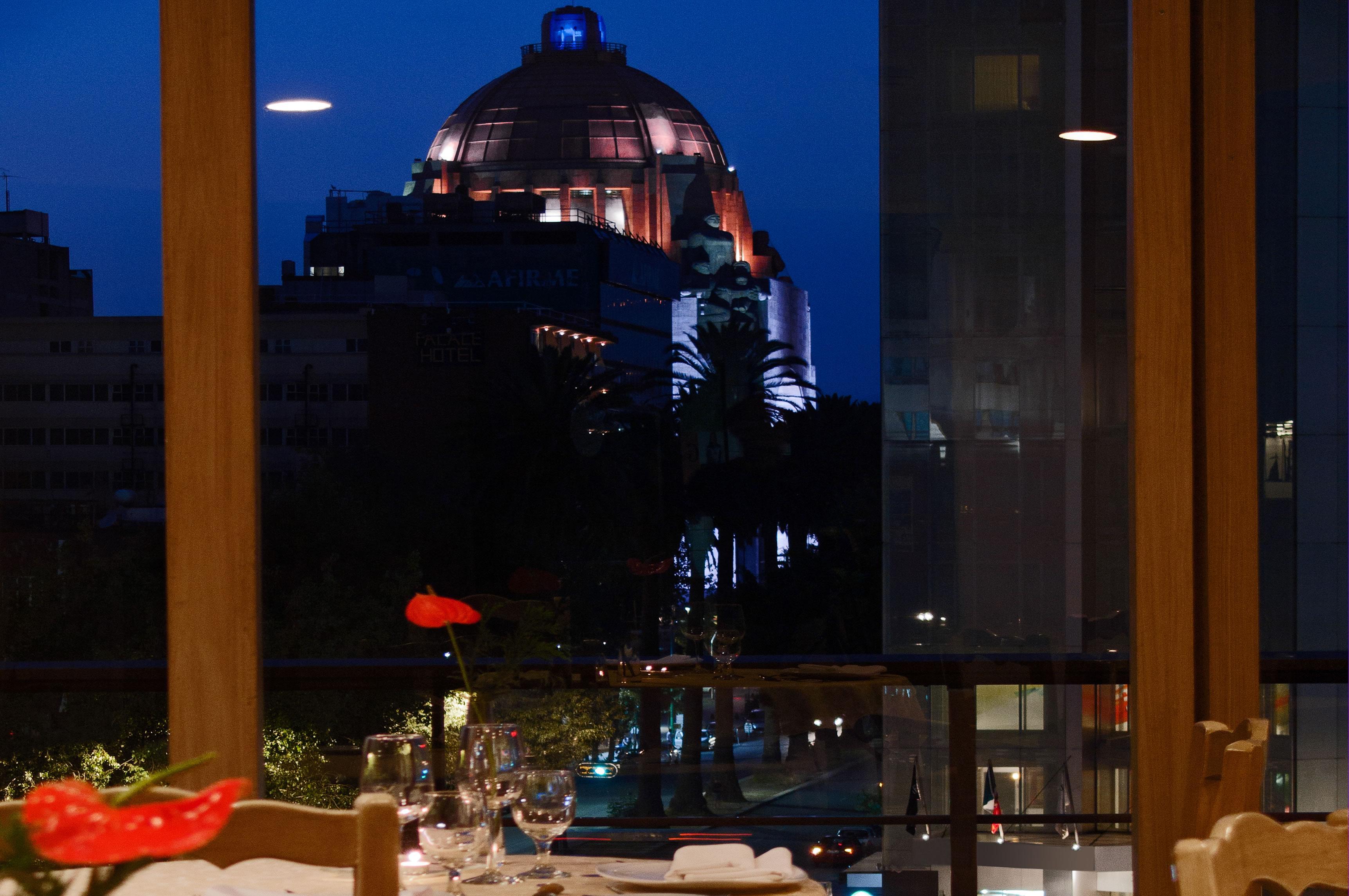 Fiesta Americana Reforma Mexico City Exterior photo View from the restaurant